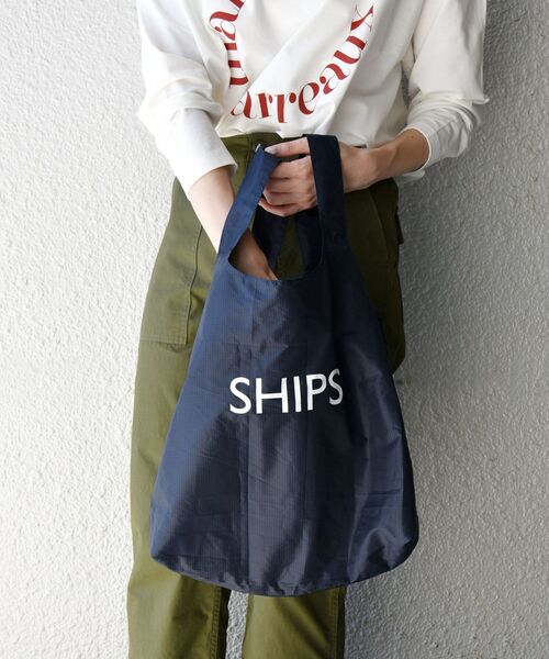 SHIPS（シップス）の「【WEB限定】SHIPS: パッカブル ナイロン SHIPS ロゴ エコ バッグ（エコバッグ/サブバッグ・メンズ・ネイビー/ピンク/ブルー/ブラック・ONE SIZE）」の2枚目の写真