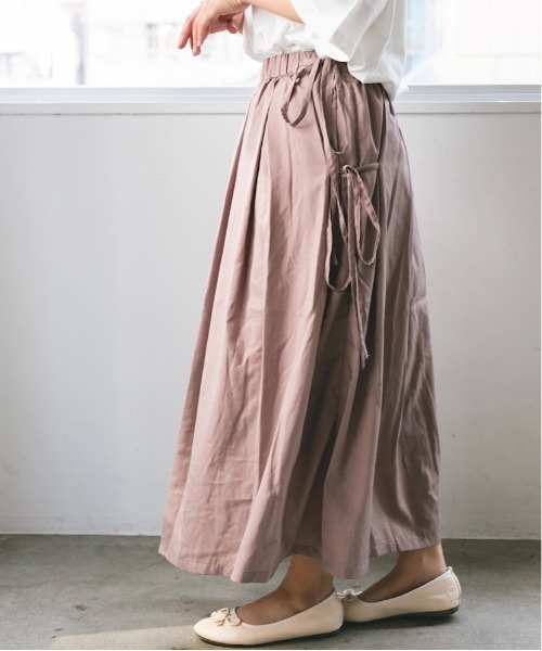 nemne store(ネンネストア)の「あずきミルクのリボンフレアスカート(スカート・レディース・アイボリー/モカ・F)」の11枚目の写真