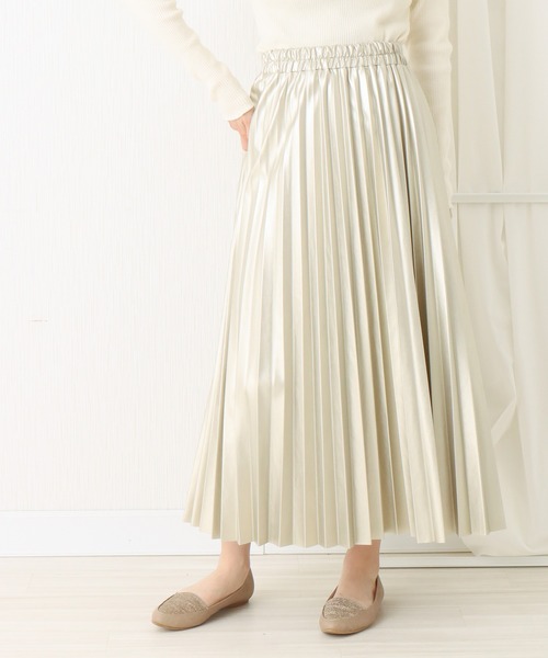 libelle more(リベル モア)の「フェイクレザー アコーディオンプリーツスカート(スカート・レディース・モカ/ゴールド/アイボリー/ブラック/グリーン系その他・L/M)」の5枚目の写真