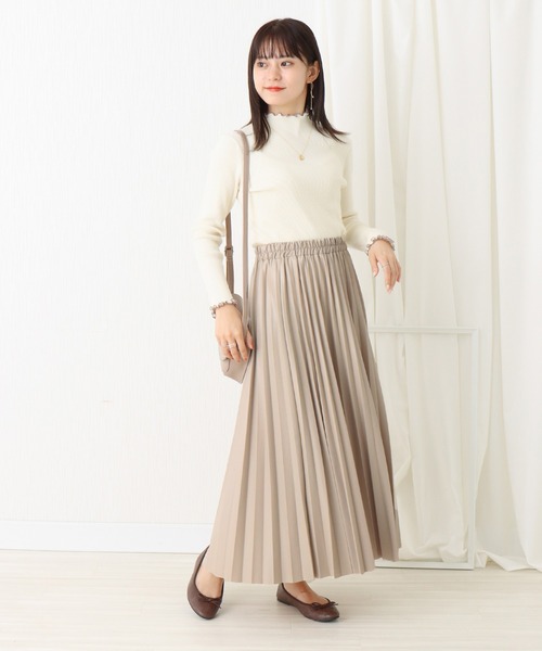 libelle more(リベル モア)の「フェイクレザー アコーディオンプリーツスカート(スカート・レディース・モカ/ゴールド/アイボリー/ブラック/グリーン系その他・L/M)」の12枚目の写真