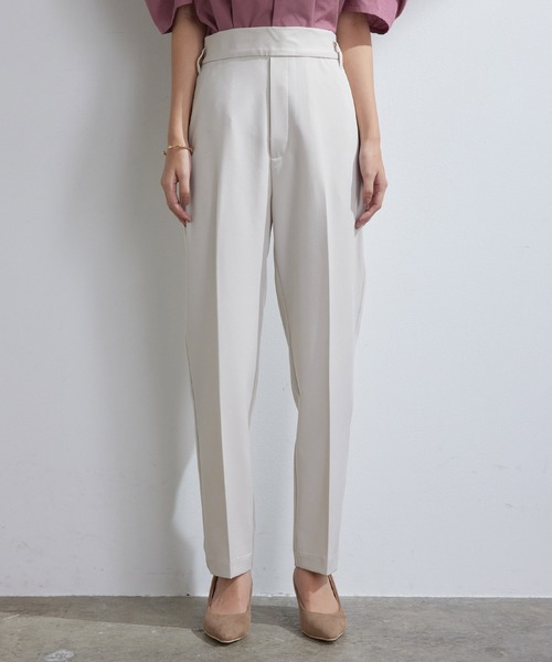 vis-`a-vis(ビサビ)の「【WEB限定】すっきりハイウエストカラーテーパードパンツ【洗濯機可】(スラックス・レディース・キナリ/ピンク/グリーン/レンガ/ブラック/ダークブラウン・S/M/SS/L)」の19枚目の写真