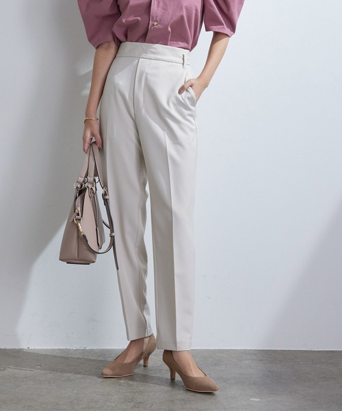 vis-`a-vis(ビサビ)の「【WEB限定】すっきりハイウエストカラーテーパードパンツ【洗濯機可】(スラックス・レディース・キナリ/ピンク/グリーン/レンガ/ブラック/ダークブラウン・S/M/SS/L)」の15枚目の写真