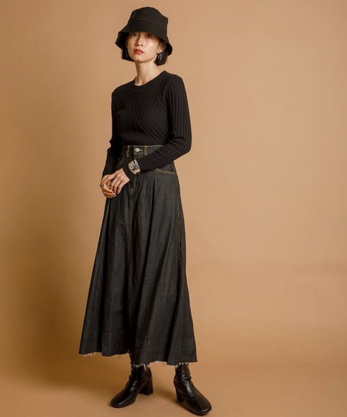 CIENA（シエナ）の「インバーデットフレアデニムスカート（スカート・レディース・ブラック/インディゴブルー・FREE）」の5枚目の写真