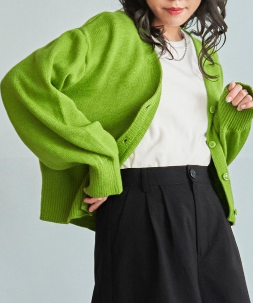 WEGO（ウィゴー）の「WEGO/コンパクトVネックカーディガン（カーディガン/ボレロ・レディース・グリーン/オレンジ/ベージュ/オフホワイト/パープル/ブラック/イエロー/ブルー/ピンク/ケリー/ライトイエロー・FREE）」の5枚目の写真