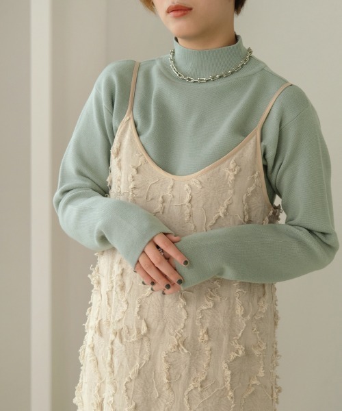 Bab（バブ）の「【WEB限定】プチハイネック長袖ニットトップス（ニット/セーター・レディース・ブラック/グレー/アイボリー/ミント/ベージュ・38）」の5枚目の写真