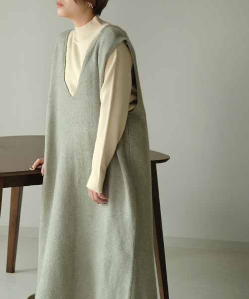 Bab（バブ）の「【WEB限定】プチハイネック長袖ニットトップス（ニット/セーター・レディース・ブラック/グレー/アイボリー/ミント/ベージュ・38）」の9枚目の写真