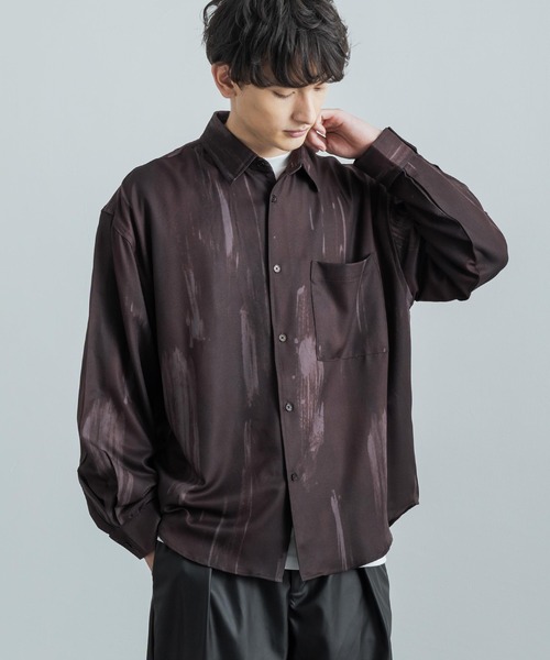 Rocky Monroe(ロッキーモンロー)の「オーバーサイズ 総柄グラフィックプリント レギュラーカラーストレッチロングシャツ(シャツ/ブラウス・メンズ・ライトグレー/ダークブラウン/オフホワイト/チャコール/ピンク/ブラウン/グリーン/サックスブルー/ラベンダー/ホワイト・M/L)」の6枚目の写真