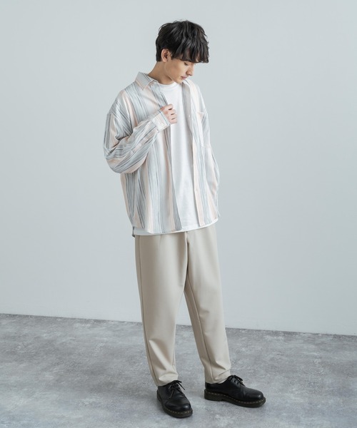 Rocky Monroe(ロッキーモンロー)の「オーバーサイズ 総柄グラフィックプリント レギュラーカラーストレッチロングシャツ(シャツ/ブラウス・メンズ・ライトグレー/ダークブラウン/オフホワイト/チャコール/ピンク/ブラウン/グリーン/サックスブルー/ラベンダー/ホワイト・M/L)」の17枚目の写真
