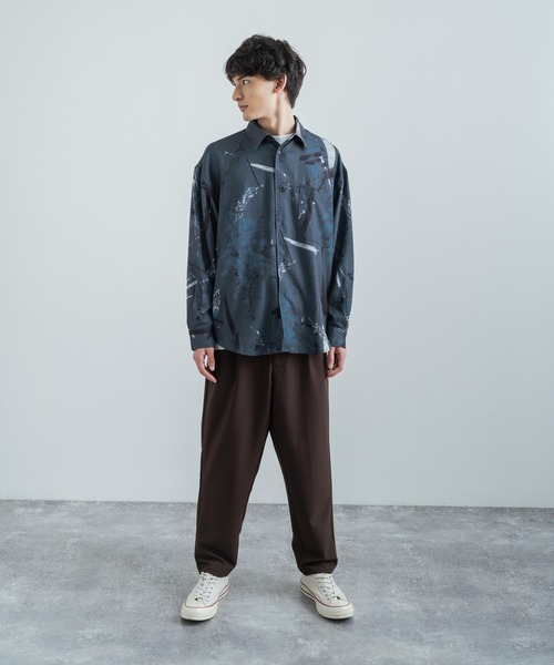 Rocky Monroe(ロッキーモンロー)の「オーバーサイズ 総柄グラフィックプリント レギュラーカラーストレッチロングシャツ(シャツ/ブラウス・メンズ・ライトグレー/ダークブラウン/オフホワイト/チャコール/ピンク/ブラウン/グリーン/サックスブルー/ラベンダー/ホワイト・M/L)」の16枚目の写真