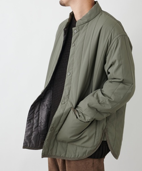 COLONY 2139(コロニートゥーワンスリーナイン)の「イタリアン中綿キルトジャケット (CASHPAD)※ユニセックス対応(ミリタリージャケット・メンズ・ブラック/チャコールグレー・MEDIUM/LARGE/X-LARGE)」の2枚目の写真