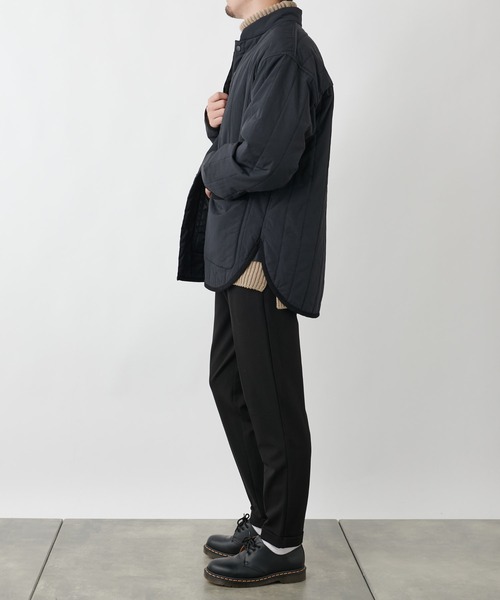 COLONY 2139(コロニートゥーワンスリーナイン)の「イタリアン中綿キルトジャケット (CASHPAD)※ユニセックス対応(ミリタリージャケット・メンズ・ブラック/チャコールグレー・MEDIUM/LARGE/X-LARGE)」の19枚目の写真