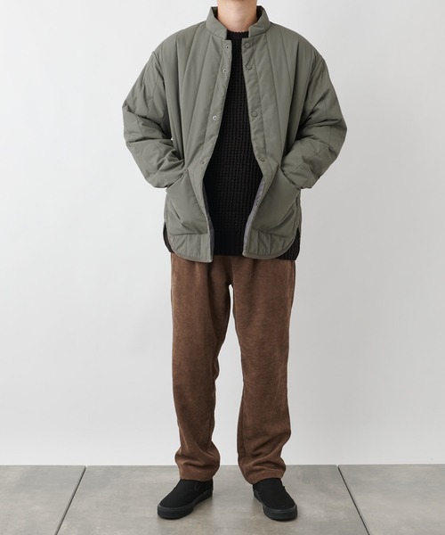 COLONY 2139(コロニートゥーワンスリーナイン)の「イタリアン中綿キルトジャケット (CASHPAD)※ユニセックス対応(ミリタリージャケット・メンズ・ブラック/チャコールグレー・MEDIUM/LARGE/X-LARGE)」の4枚目の写真