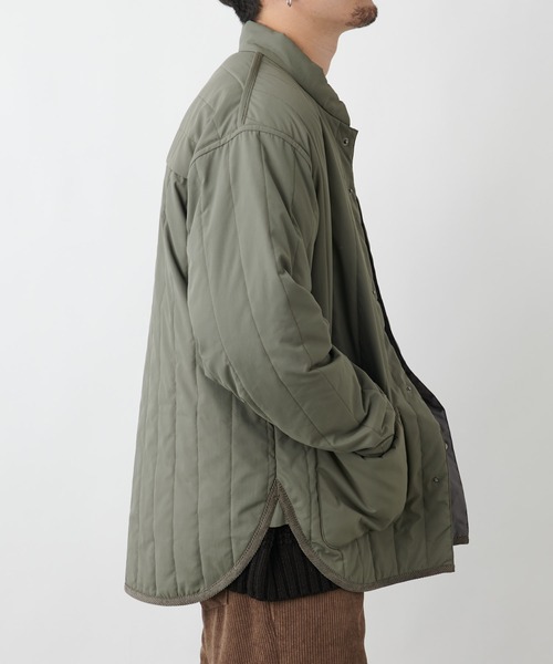 COLONY 2139(コロニートゥーワンスリーナイン)の「イタリアン中綿キルトジャケット (CASHPAD)※ユニセックス対応(ミリタリージャケット・メンズ・ブラック/チャコールグレー・MEDIUM/LARGE/X-LARGE)」の7枚目の写真