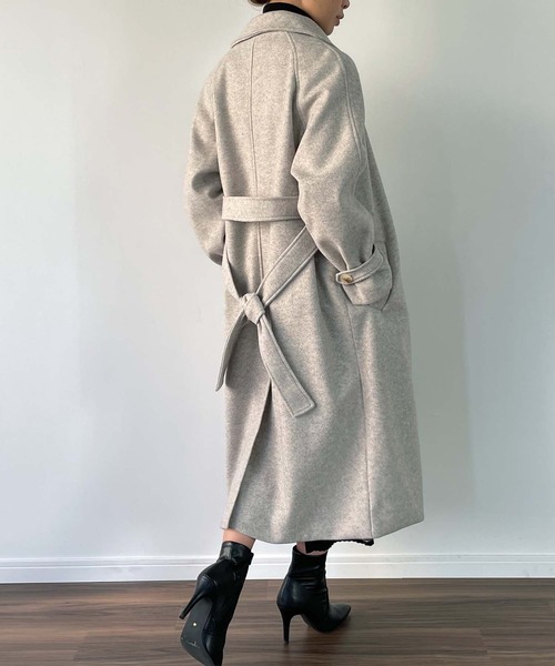 JUNOAH(ジュノア)の「袖ベルトステンカラーロングコート(ステンカラーコート・レディース・ブラック/ブラウン/ターコイズブルー/アイボリー/ブルーグレー・MEDIUM/LARGE/X-LARGE)」の17枚目の写真