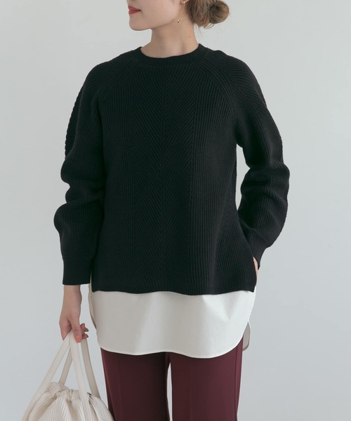 URBAN RESEARCH ROSSO（アーバンリサーチロッソ）の「シャツレイヤードニットプルオーバー（ニット/セーター・レディース・オフホワイト/ブラック/ブルー・FREE）」の2枚目の写真