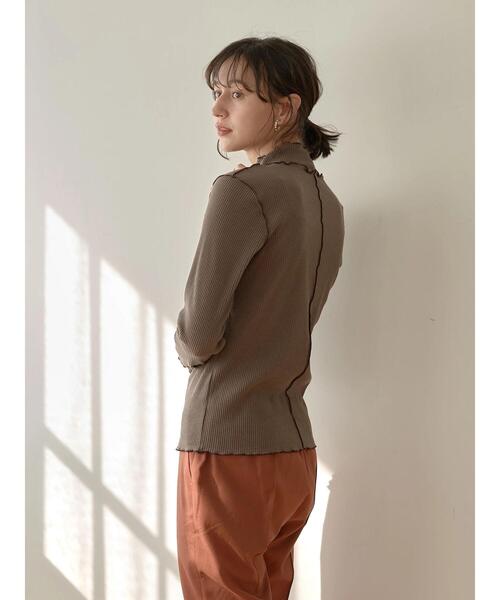 earth music&ecology（アースミュージックアンドエコロジー）の「リブメローカットソー＊（Tシャツ/カットソー・レディース・アイボリー/ブラック/ブルー/モカ・M/S）」の14枚目の写真