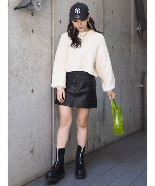 EVRIS(エヴリス)の「バックZIPクロップドニットトップス(ニット/セーター・レディース・アイボリー/ベージュ/グリーン・FREE)」の22枚目の写真