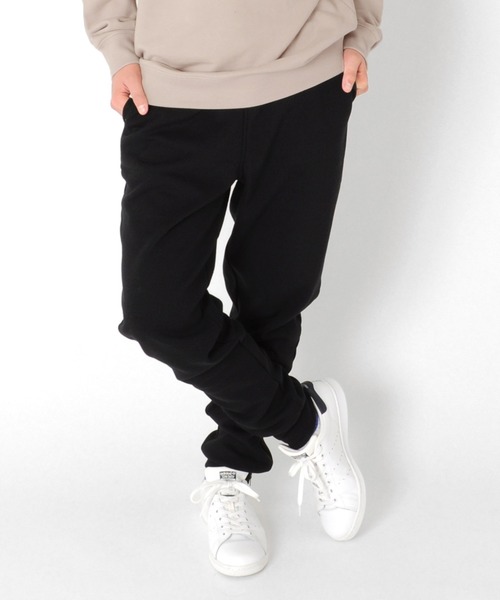 GLAZOS（グラソス）の「[テーパード]裏ベロア・裾ファスナーデザインパンツ（スウェットパンツ・キッズ・ブラック/ダークグリーン/グレー・130cm/140cm/150cm/160cm/170cm）」の2枚目の写真