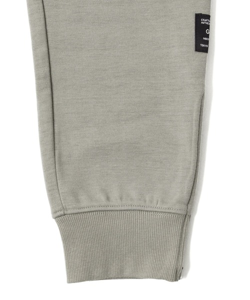 GLAZOS（グラソス）の「[テーパード]裏ベロア・裾ファスナーデザインパンツ（スウェットパンツ・キッズ・ブラック/ダークグリーン/グレー・130cm/140cm/150cm/160cm/170cm）」の18枚目の写真