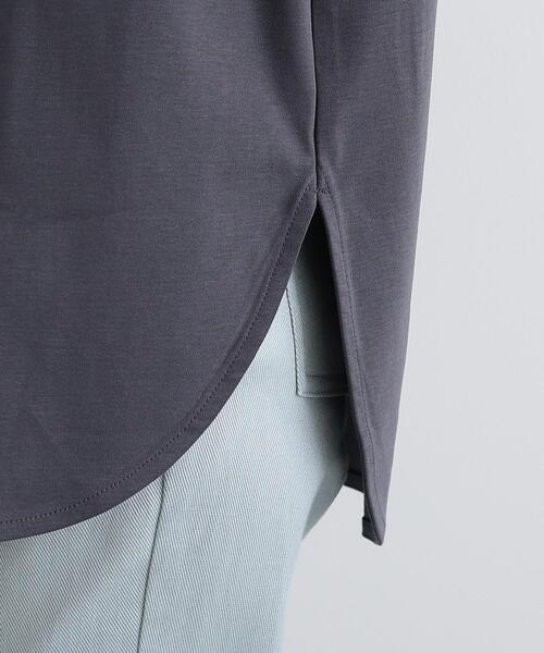 INDIVI（インディヴィ）の「【洗える/コットン100%】ラウンドヘムシンプルカットソー（Tシャツ/カットソー・レディース・ホワイト系/グレー/チャコールグレー/ライトベージュ/ブラウン系その他/ブラック・38/34/05/13/12/17）」の13枚目の写真