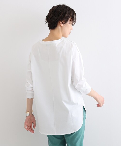 INDIVI（インディヴィ）の「【洗える/コットン100%】ラウンドヘムシンプルカットソー（Tシャツ/カットソー・レディース・ホワイト系/グレー/チャコールグレー/ライトベージュ/ブラウン系その他/ブラック・38/34/05/13/12/17）」の19枚目の写真