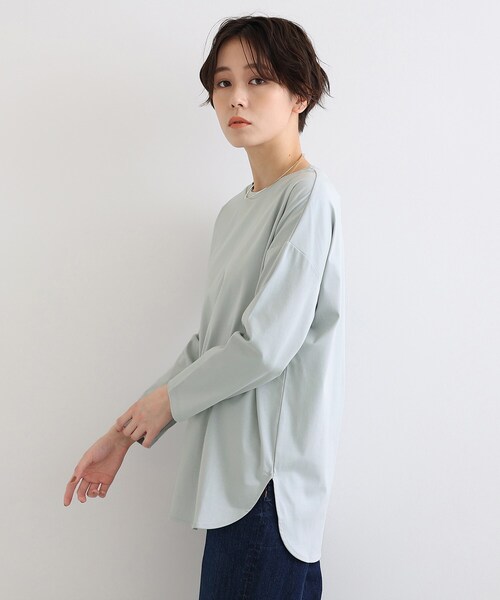 INDIVI（インディヴィ）の「【洗える/コットン100%】ラウンドヘムシンプルカットソー（Tシャツ/カットソー・レディース・ホワイト系/グレー/チャコールグレー/ライトベージュ/ブラウン系その他/ブラック・38/34/05/13/12/17）」の22枚目の写真
