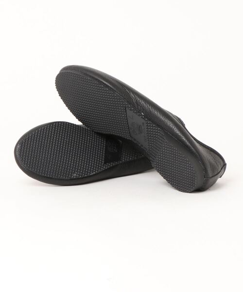 salle de bal(サルデバル)の「CROWN / クラウン レザー シューズ ELASTIC FRONT JAZZ GMT(スリッポン・レディース・ブラック/ホワイト・5/7/6/4)」の4枚目の写真