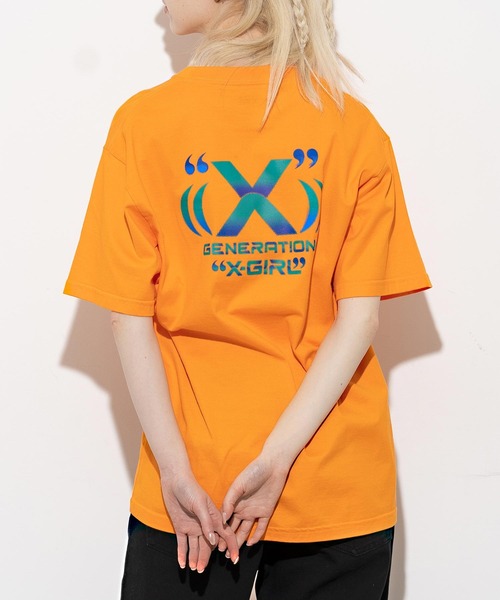 X-girl（エックスガール）の「X-GENERATION S/S TEE（Tシャツ/カットソー・レディース・チャコール/オレンジ/ホワイト・L/S/XL/M）」の3枚目の写真