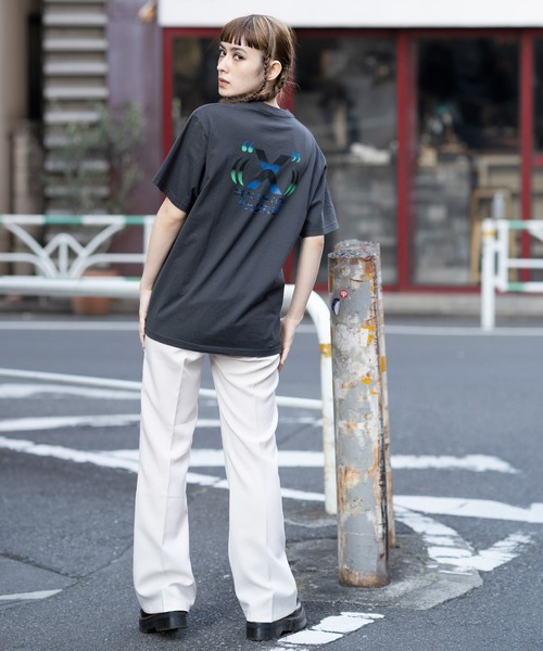 X-girl（エックスガール）の「X-GENERATION S/S TEE（Tシャツ/カットソー・レディース・チャコール/オレンジ/ホワイト・L/S/XL/M）」の21枚目の写真