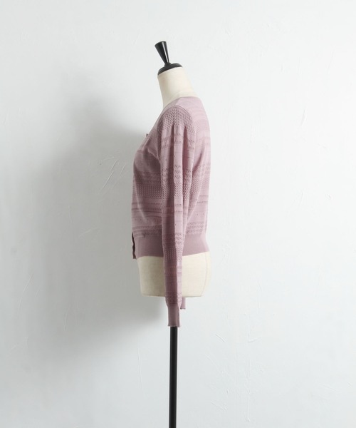 tocco closet（トッコ　クローゼット）の「パールボタン透かし編みボーダーカーディガン（カーディガン/ボレロ・レディース・オフホワイト/ピンクベージュ・M）」の12枚目の写真