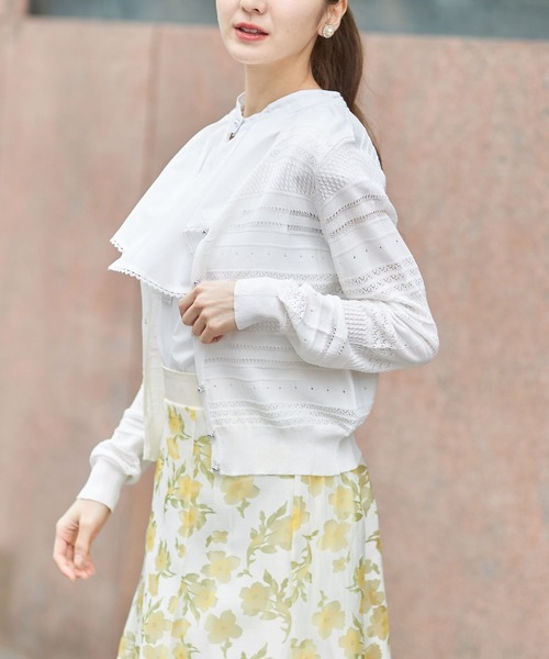 tocco closet（トッコ　クローゼット）の「パールボタン透かし編みボーダーカーディガン（カーディガン/ボレロ・レディース・オフホワイト/ピンクベージュ・M）」の4枚目の写真