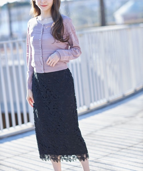 tocco closet（トッコ　クローゼット）の「パールボタン透かし編みボーダーカーディガン（カーディガン/ボレロ・レディース・オフホワイト/ピンクベージュ・M）」の6枚目の写真