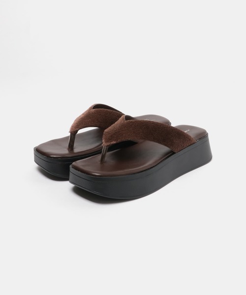 ITEMS URBANRESEARCH（アイテムズ アーバンリサーチ）の「ハラコトングサンダル（サンダル・レディース・ブラック/ブラウン・SMALL/MEDIUM/LARGE）」の13枚目の写真