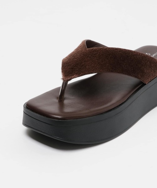 ITEMS URBANRESEARCH（アイテムズ アーバンリサーチ）の「ハラコトングサンダル（サンダル・レディース・ブラック/ブラウン・SMALL/MEDIUM/LARGE）」の3枚目の写真