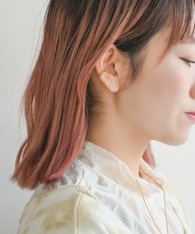 MUTURA（ムツラ）の「ビジューイヤーカフ（イヤーカフ）」