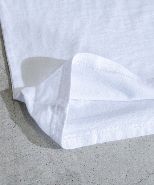 JOHN'S CLOSET(ジョンズクローゼット)の「【13】ピグメント加工バックプリントTシャツ(Tシャツ/カットソー・メンズ・チャコールグレー/グレイッシュベージュ/グリーン/ホワイト・MEDIUM/LARGE)」の15枚目の写真