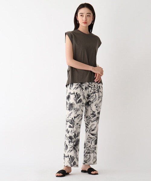 OPAQUE.CLIP（オペークドットクリップ）の「◆シルキースーピマ フレンチスリーブカットソー【WEB限定カラー・サイズ】（Tシャツ/カットソー・レディース・ブラック/ブルー/グリーン/ブラウン系その他/キャメル/ホワイト系/ブラウン系その他5・40/38/42/36/34）」の16枚目の写真