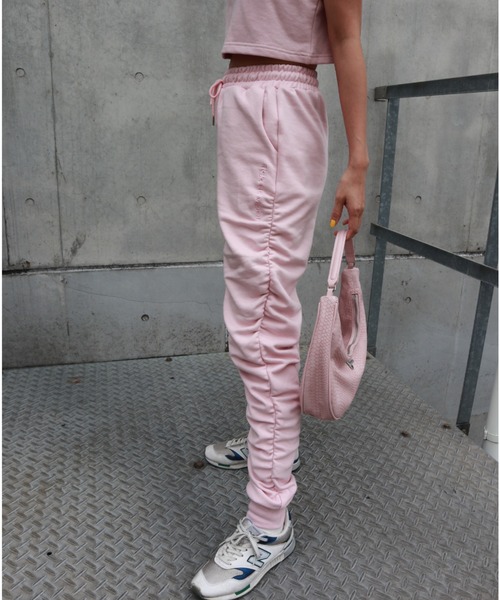 FIG&VIPER（フィグアンドバイパー）の「シャーリングLOGOジョガーライトPT（その他パンツ・レディース・ライトグレー/ピンク/ダークグレー・FREE）」の18枚目の写真