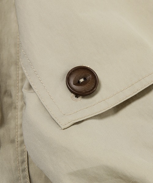 LOW CLASSIC(ロウ クラシック)の「PUCKERING FIELD JACKET(ナイロンジャケット・レディース・カーキ・S/XS)」の2枚目の写真