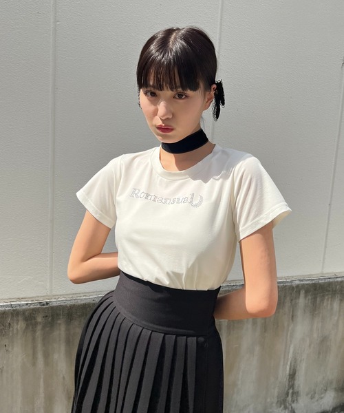 Romansual(ロマンシュアル)の「Romansual/クリスタルラインストーンTシャツ(Tシャツ/カットソー・レディース・ホワイト/ブラック・FREE)」の2枚目の写真