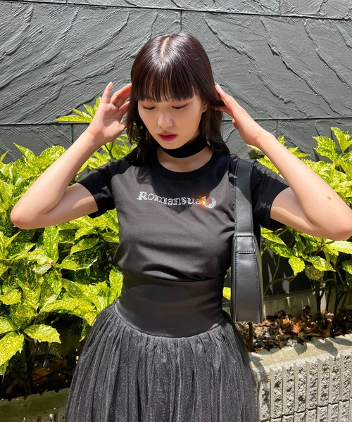 Romansual(ロマンシュアル)の「Romansual/クリスタルラインストーンTシャツ(Tシャツ/カットソー・レディース・ホワイト/ブラック・FREE)」の1枚目の写真