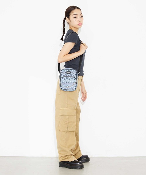 X-girl(エックスガール)の「FAUX LEATHER PIPING SHOULDER BAG/フェイクレザー 2WAYバッグ/ショルダーバッグ(ショルダーバッグ・レディース・ブラック/ベージュ/ブルー・ONE SIZE)」の17枚目の写真