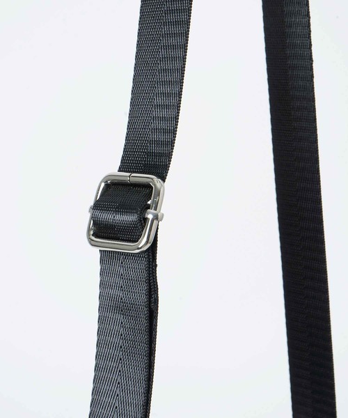 X-girl(エックスガール)の「FAUX LEATHER PIPING SHOULDER BAG/フェイクレザー 2WAYバッグ/ショルダーバッグ(ショルダーバッグ・レディース・ブラック/ベージュ/ブルー・ONE SIZE)」の19枚目の写真