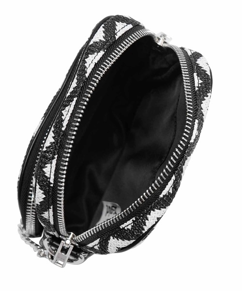 X-girl(エックスガール)の「FAUX LEATHER PIPING SHOULDER BAG/フェイクレザー 2WAYバッグ/ショルダーバッグ(ショルダーバッグ・レディース・ブラック/ベージュ/ブルー・ONE SIZE)」の16枚目の写真