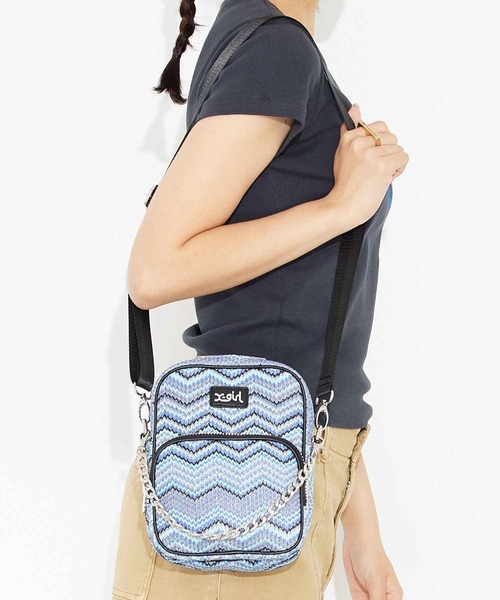 X-girl(エックスガール)の「FAUX LEATHER PIPING SHOULDER BAG/フェイクレザー 2WAYバッグ/ショルダーバッグ(ショルダーバッグ・レディース・ブラック/ベージュ/ブルー・ONE SIZE)」の6枚目の写真