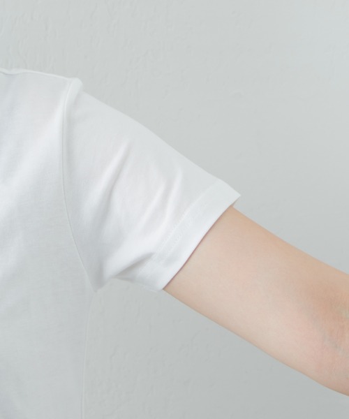 natural couture(ナチュラルクチュール)の「ハンドライティング風シンプルT(Tシャツ/カットソー・レディース・ホワイト系/ブラック系/サックスブルー/オフホワイト・FREE)」の21枚目の写真