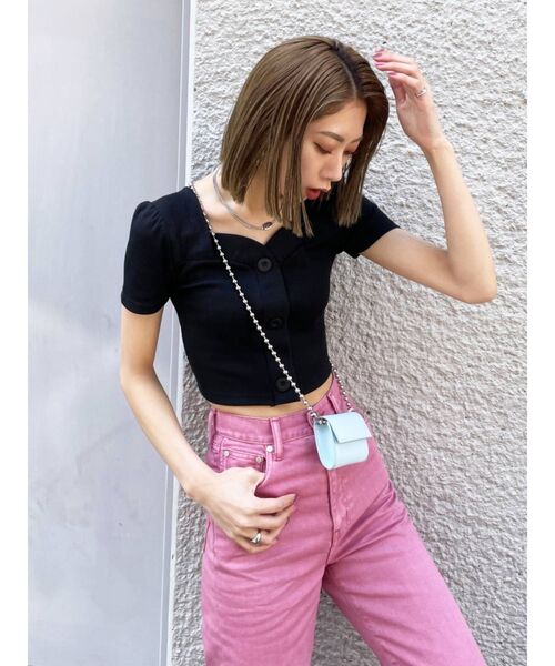 EMODA（エモダ）の「フロントボタンショートリブトップ（Tシャツ/カットソー・レディース・ブルー/ブラック/ホワイト/イエロー・FREE）」の9枚目の写真