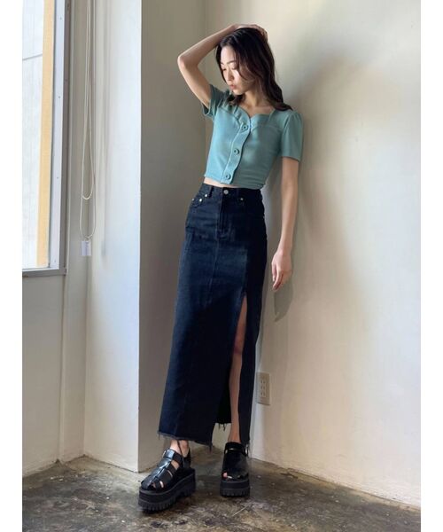 EMODA（エモダ）の「フロントボタンショートリブトップ（Tシャツ/カットソー・レディース・ブルー/ブラック/ホワイト/イエロー・FREE）」の21枚目の写真