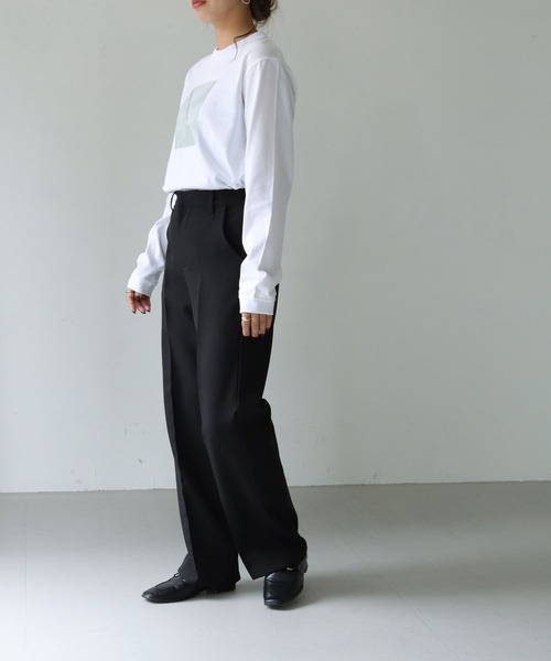 HER CLOSET（ハークローゼット）の「【shemoshelly】WEB限定 5.6オンスパネルニュアンス長袖プリントロンT（Tシャツ/カットソー・レディース・ホワイト/ホワイト×グリーン/ホワイト×イエロー・S/M/L）」の6枚目の写真