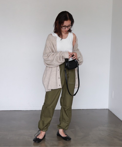 feepur（フェピュール）の「【ハンドウォッシャブル】2wayリブニットカーディガン（カーディガン/ボレロ・レディース・ブラック/ピンク/グリーン/グレー/オフホワイト/ブルー/ワインレッド/グリーン系その他・MEDIUM）」の11枚目の写真